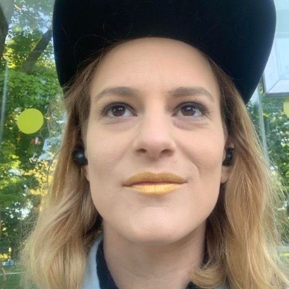 Meet your Posher, Zara - Picture 1 of 1